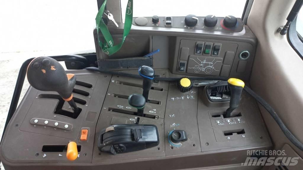 John Deere 6630 Tractoare