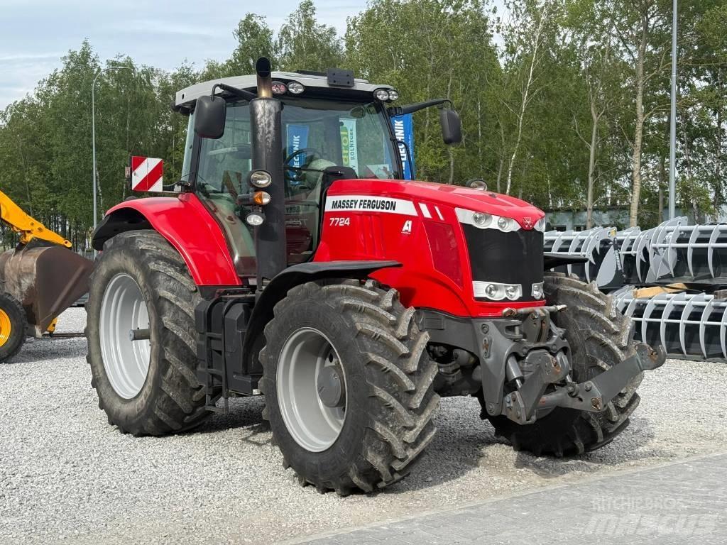 Massey Ferguson 7724 Tractoare