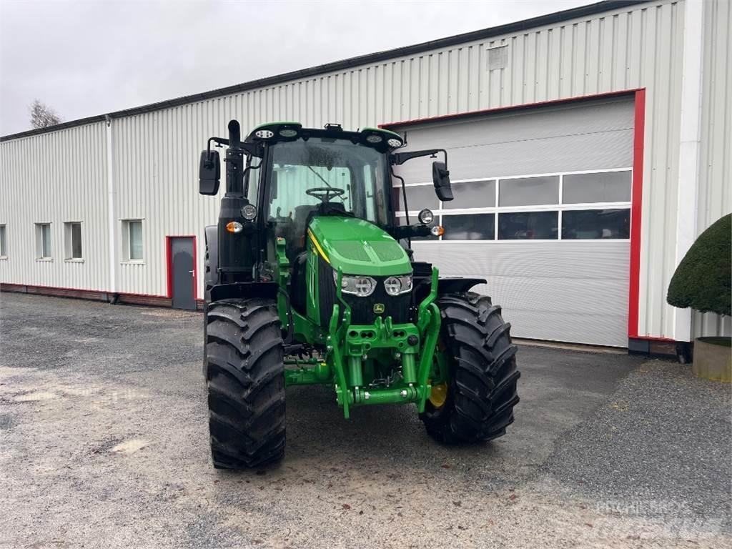 John Deere 6120M Tractoare