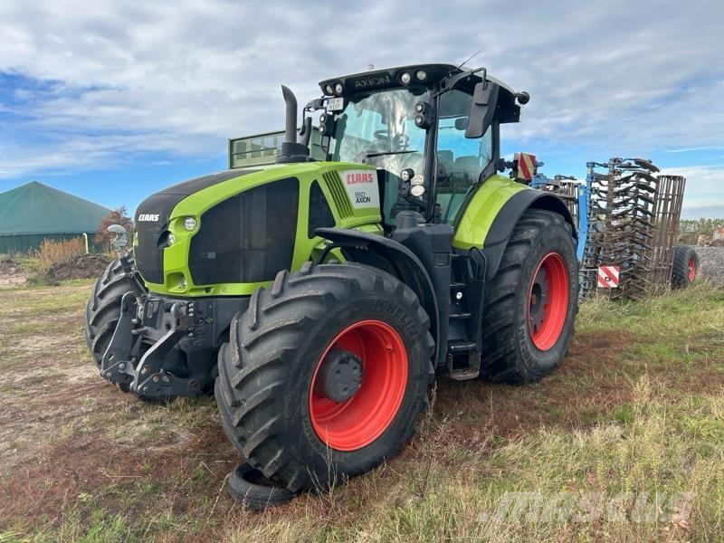 CLAAS Axion 950 Tractoare