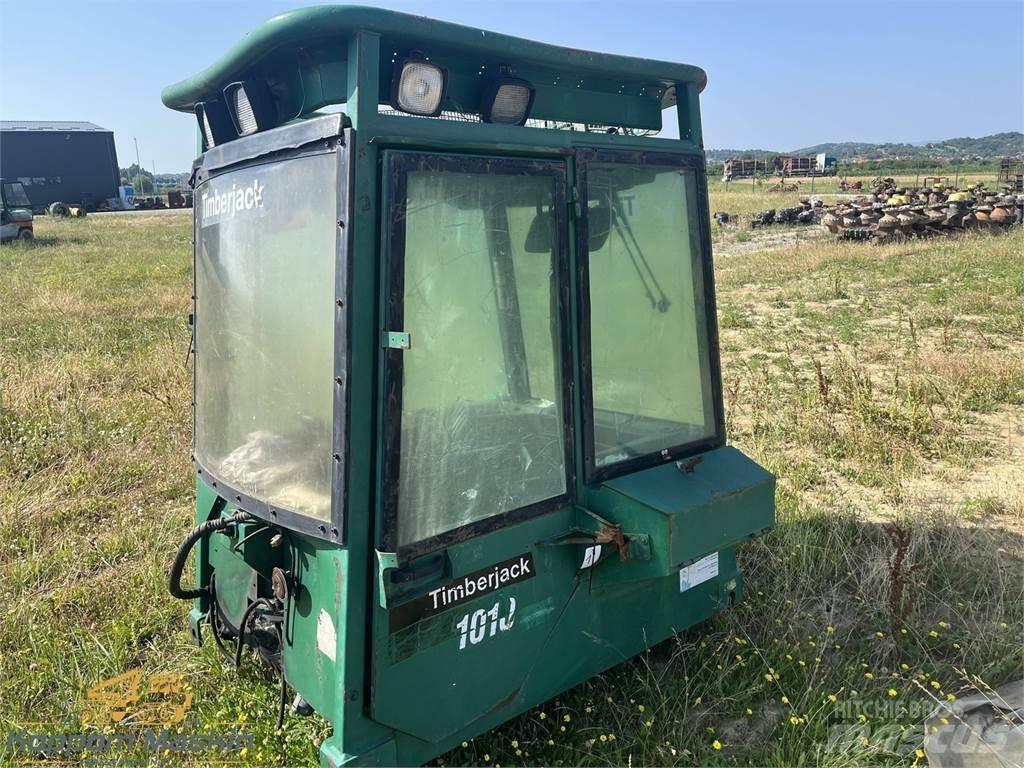 Timberjack 1010 Cabine si interior