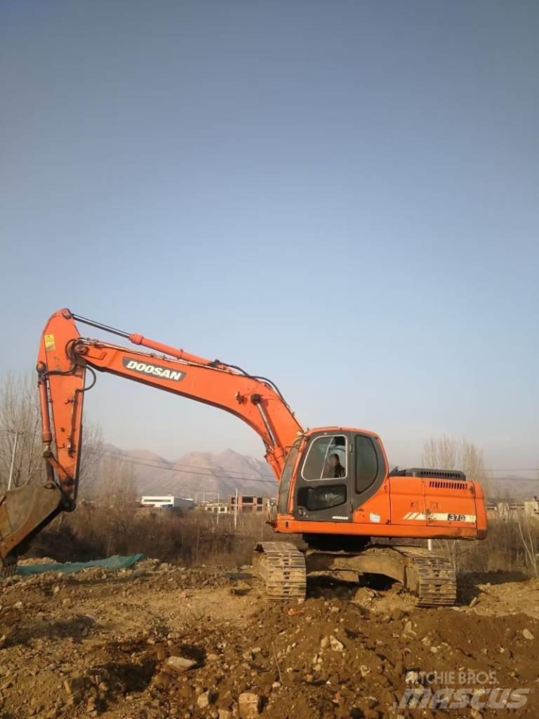 Doosan dx225 Excavatoare pe șenile

