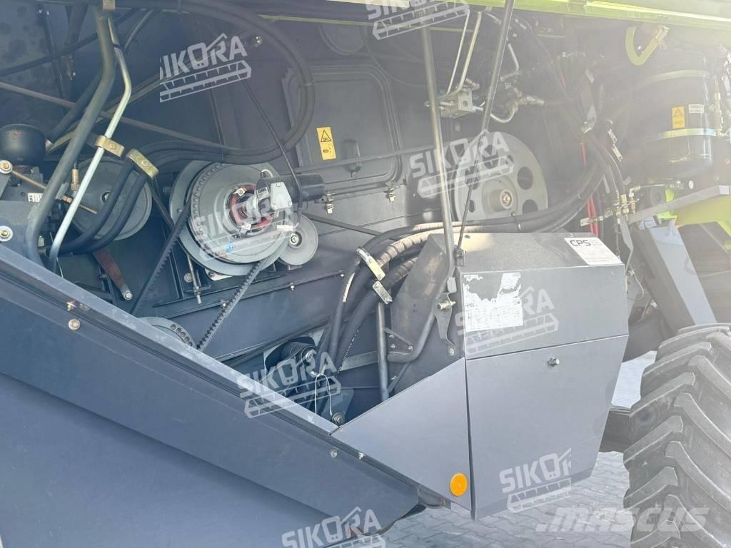 CLAAS Tucano 340 Combine de secerat