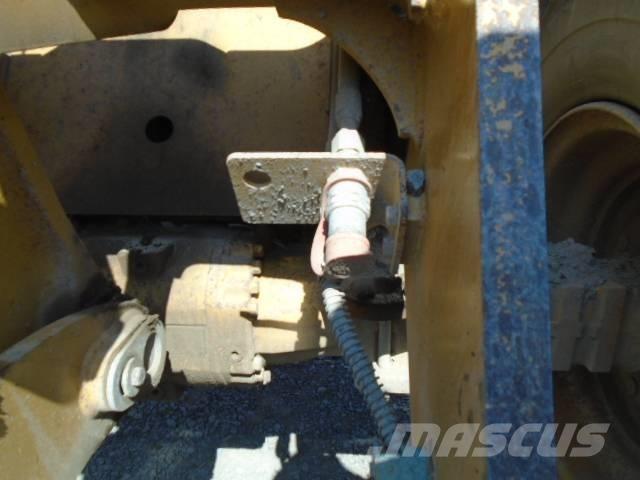 CAT 914M Incarcator pe pneuri