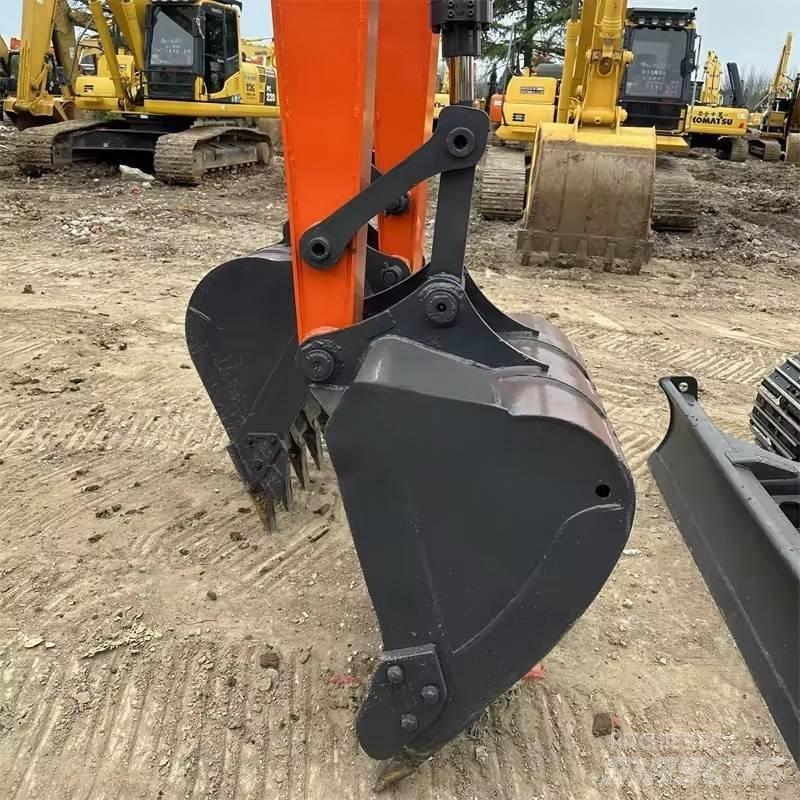 Doosan DX 80 Excavatoare 7t - 12t