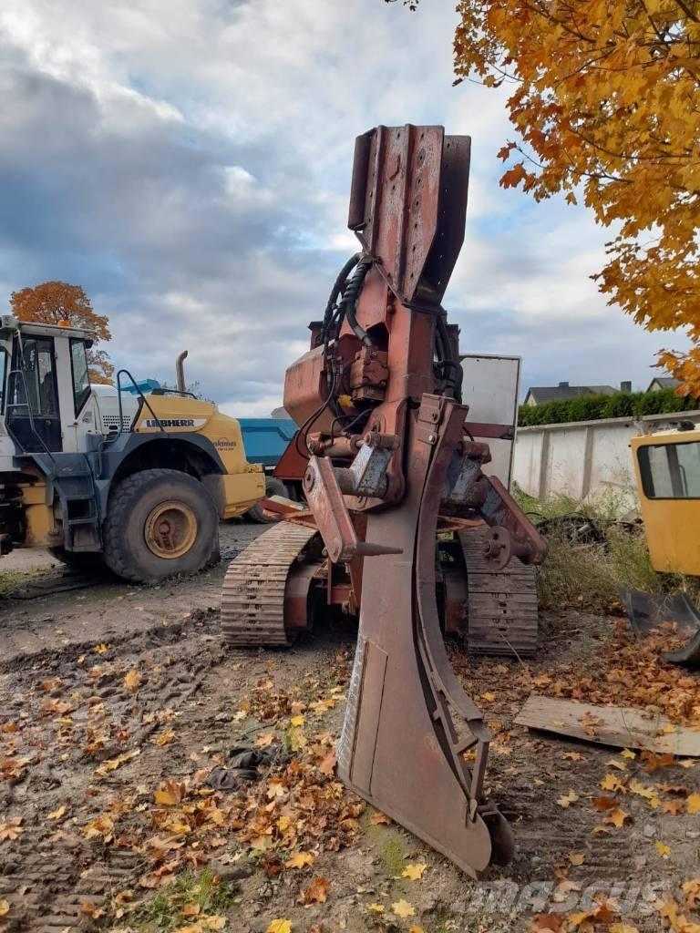 Ditch Witch HT185 Excavatoare de santuri