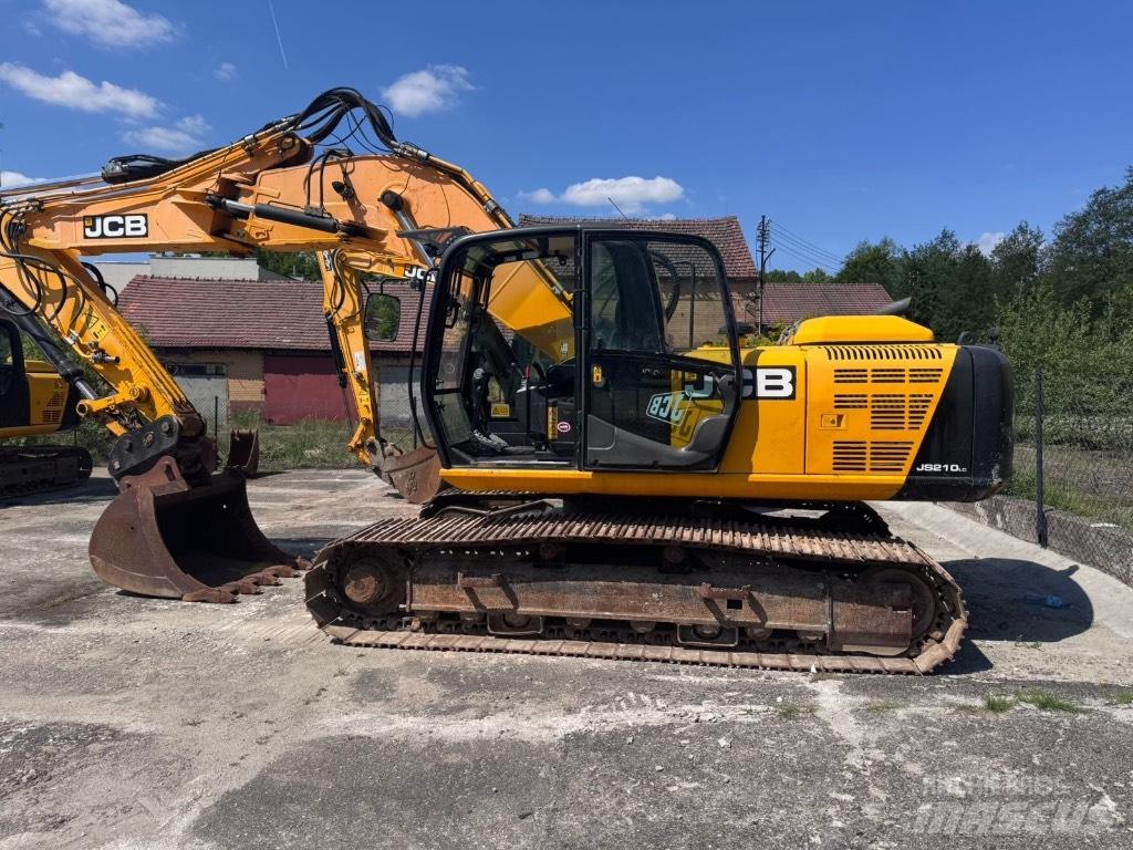 JCB JS 210 LC Excavatoare pe șenile
