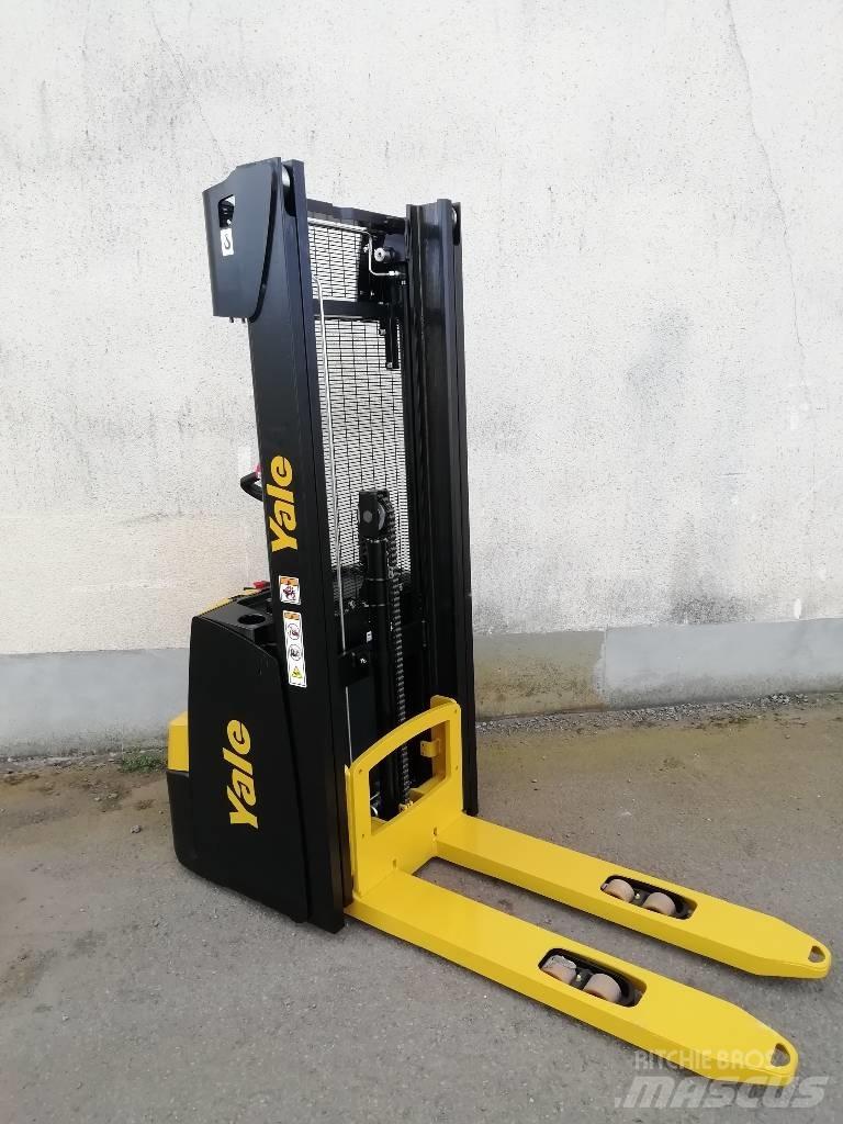Yale MS12 Transpaleta manuala
