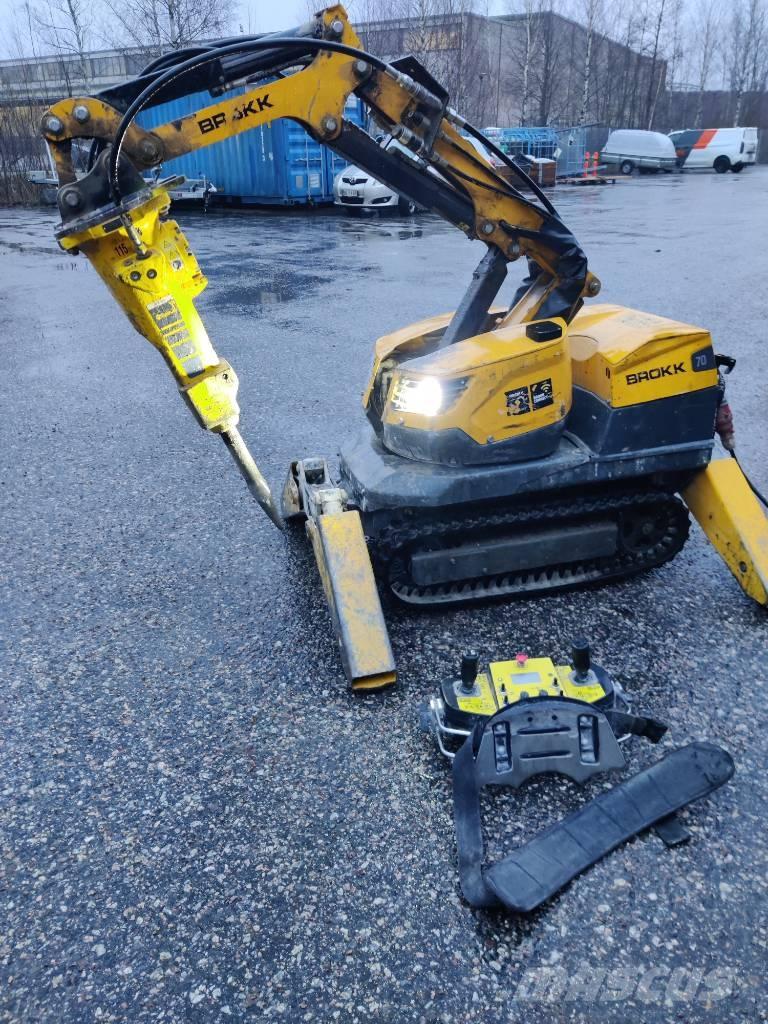 Brokk 70 Excavatoare de demolare
