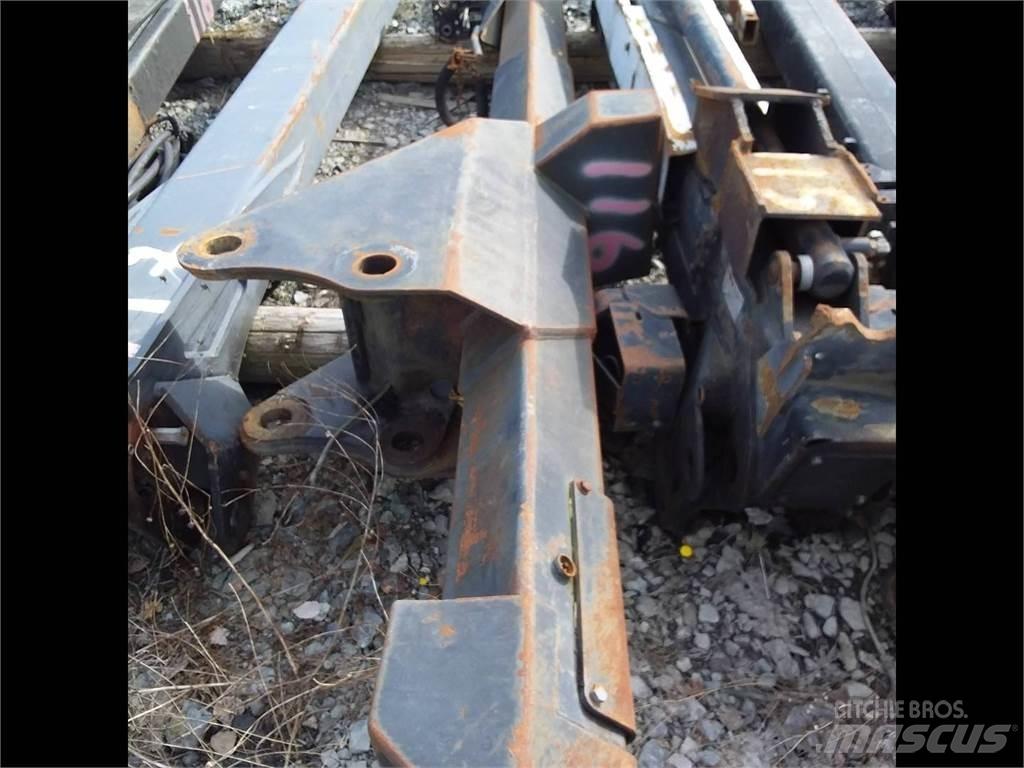 CAT 2200 Macarale pentru culegatoare