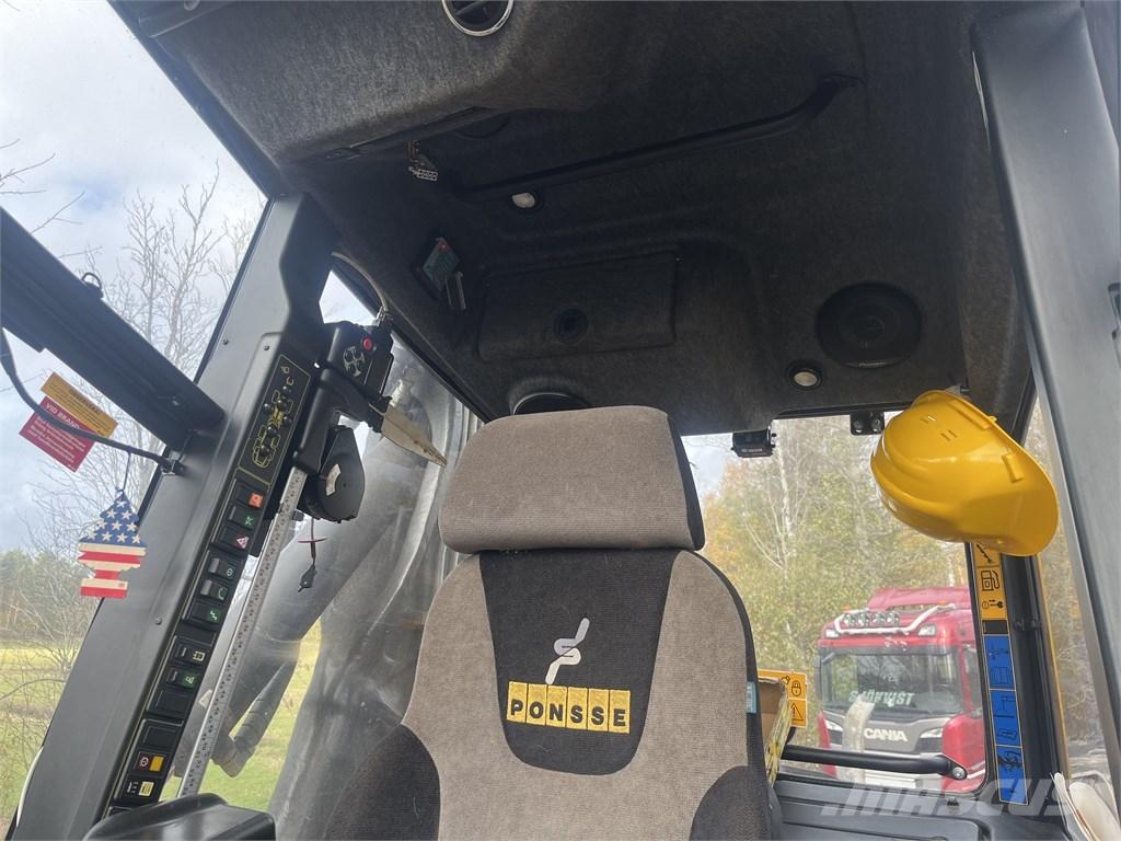 Ponsse Scorpion Combine forestiere