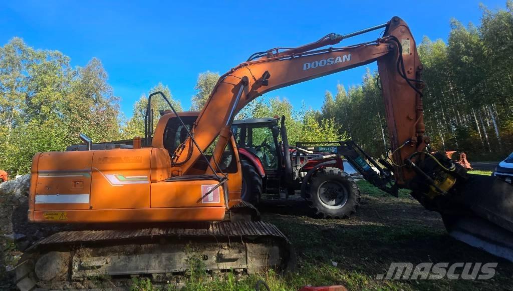 Doosan DX 140 LC Excavatoare pe șenile
