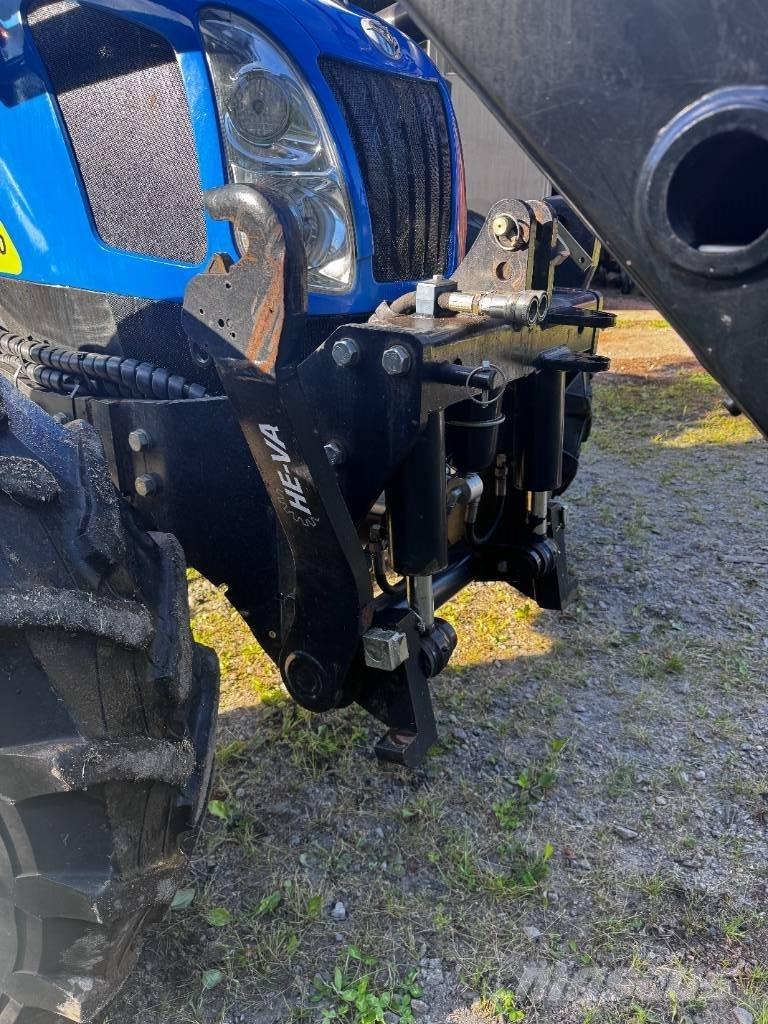 New Holland T 5040 Tractoare