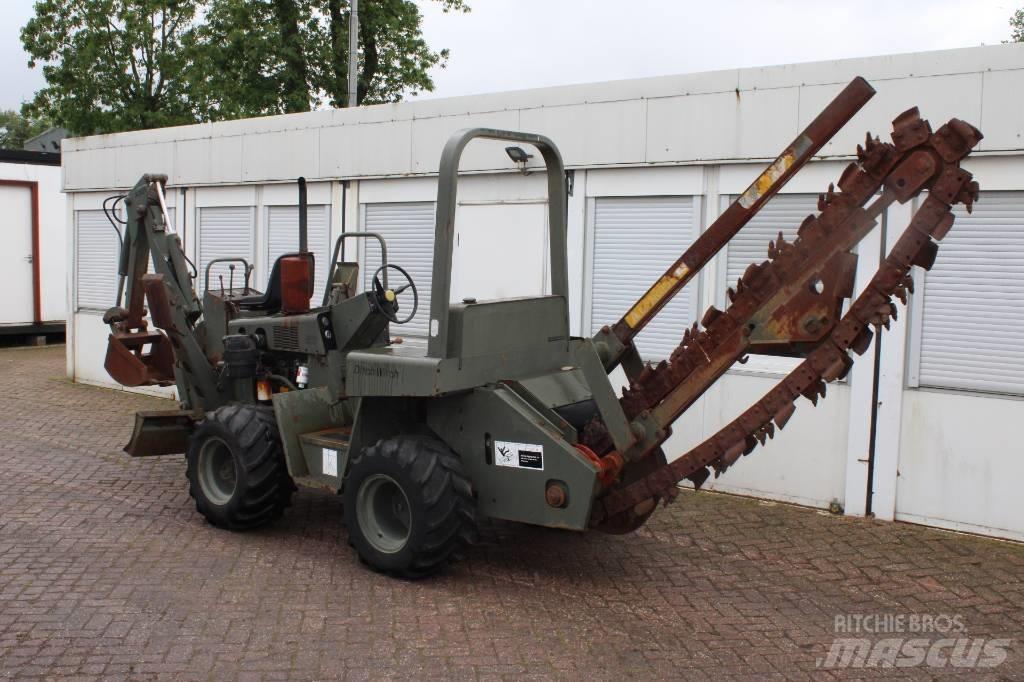 Ditch Witch 3210 Excavatoare de santuri