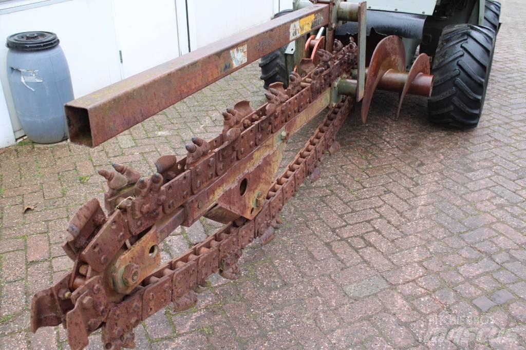 Ditch Witch 3210 Excavatoare de santuri
