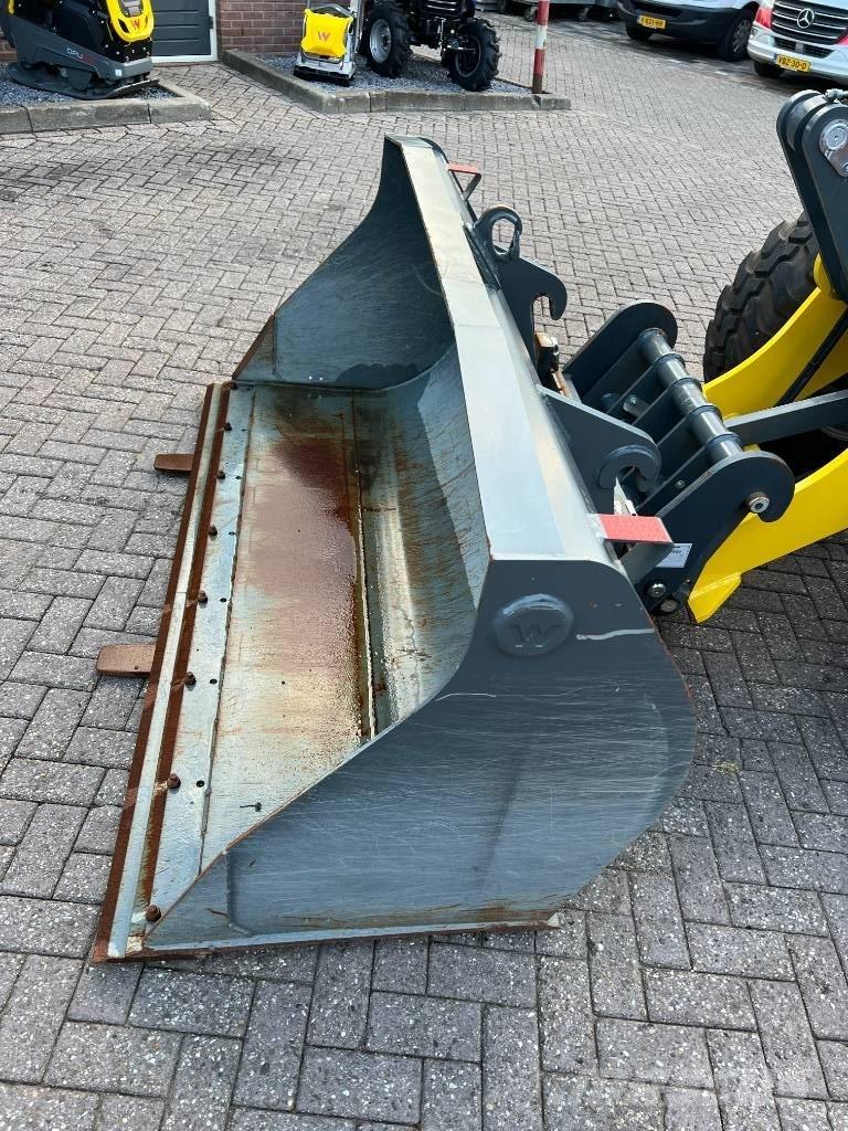 Wacker Neuson WL 60 Incarcator pe pneuri