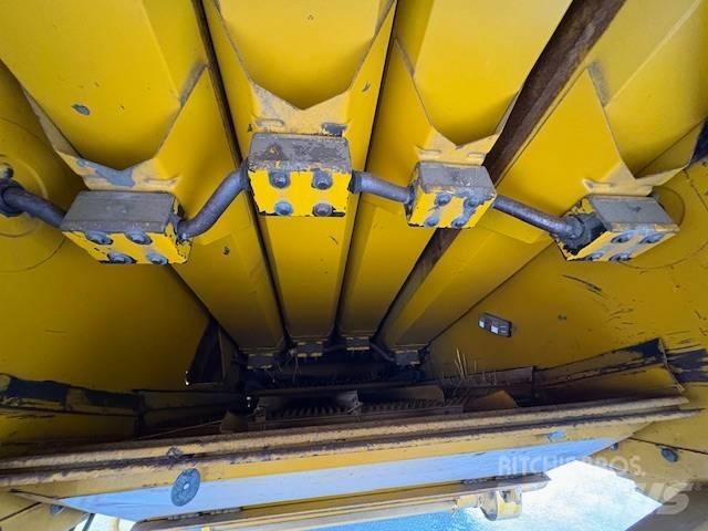 Sampo-Rosenlew 680 Combine de secerat