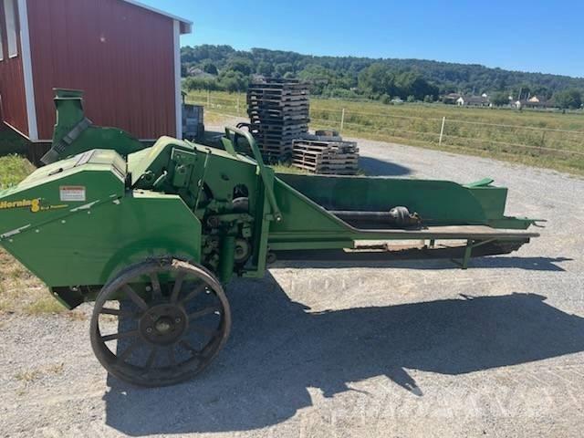 John Deere 3950 Culegatoare de nutret