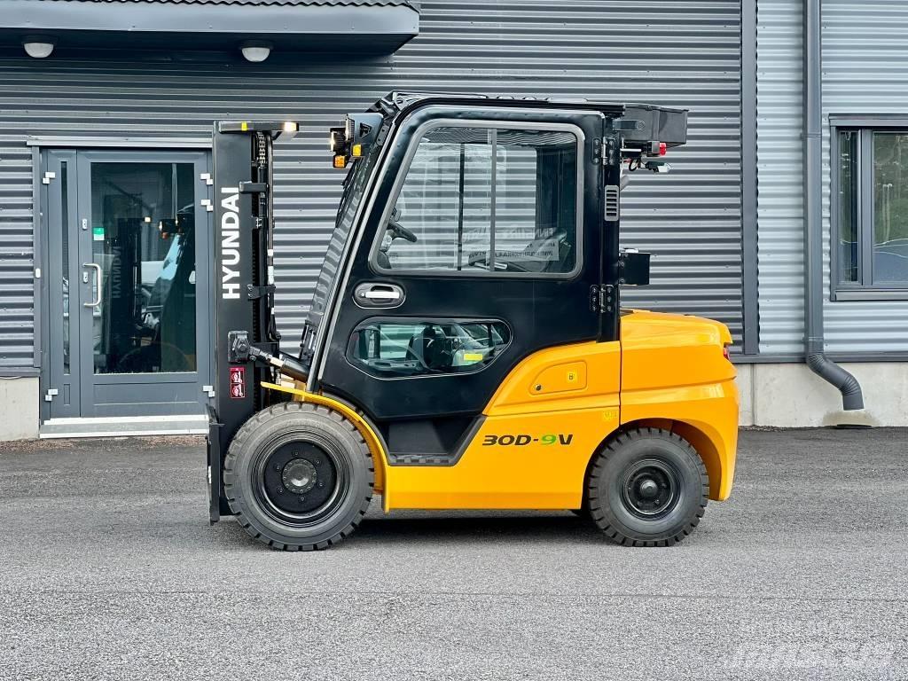 Hyundai 30D-9V Stivuitor diesel