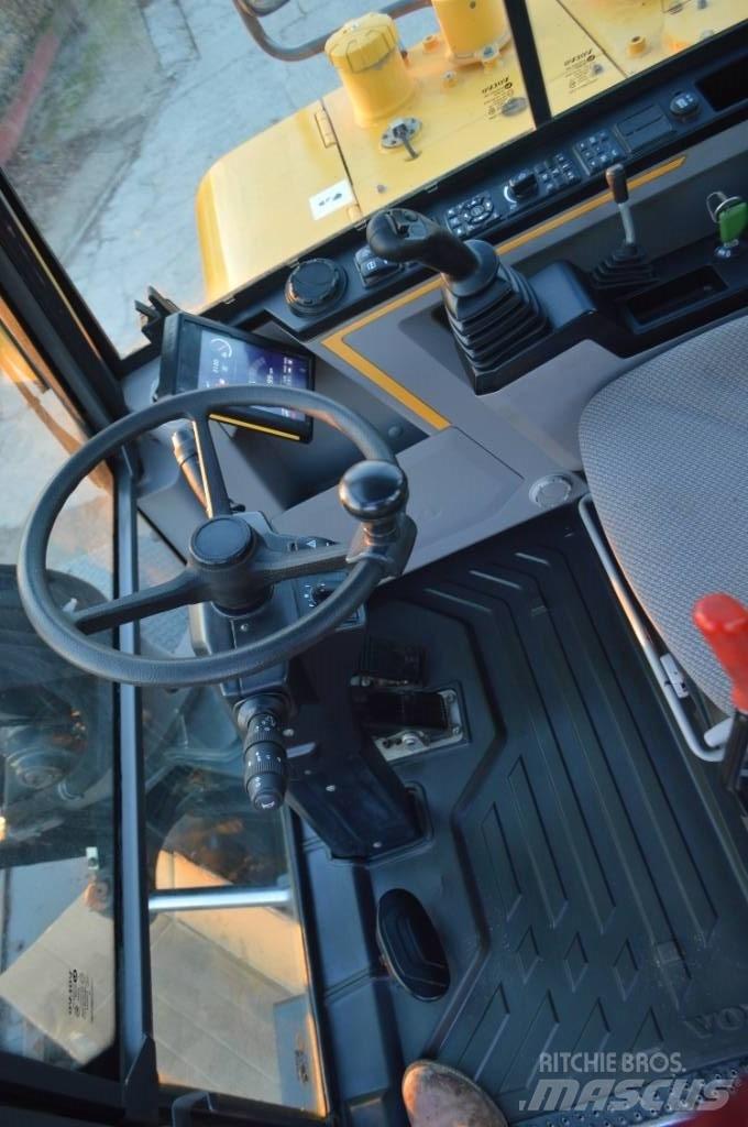 Volvo EW 60 E Excavatoare cu roti