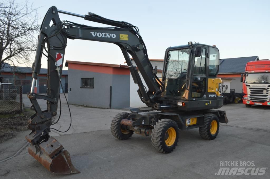 Volvo EW 60 E Excavatoare cu roti