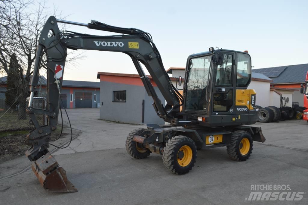Volvo EW 60 E Excavatoare cu roti