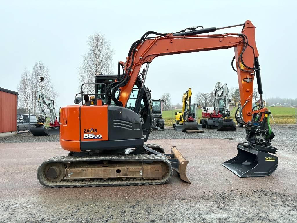Hitachi ZX85US-6 Excavatoare 7t - 12t
