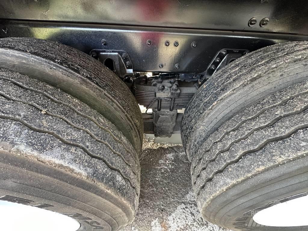Sterling L 7500 Camion vidanje