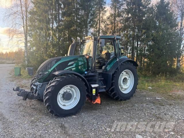 Valtra T194 versu Tractoare
