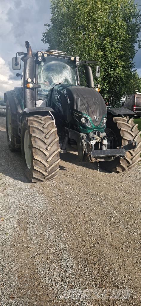 Valtra T194 versu Tractoare