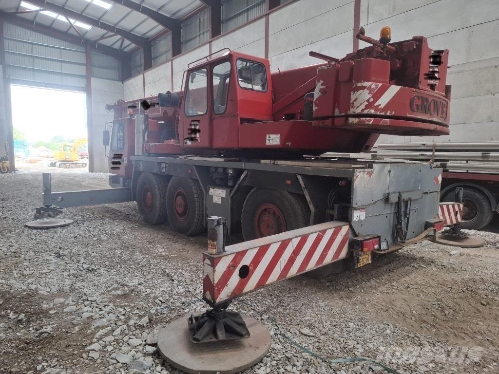 Grove 3050 Macara pentru orice teren