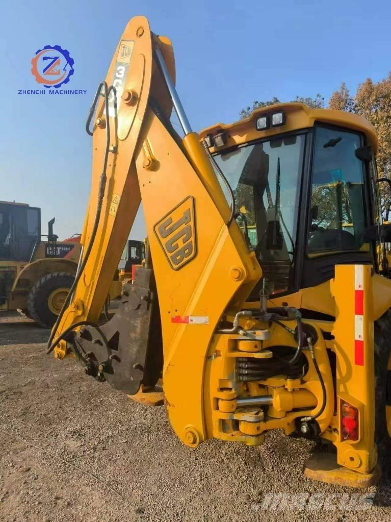 JCB 3 CX Buldoexcavatoare