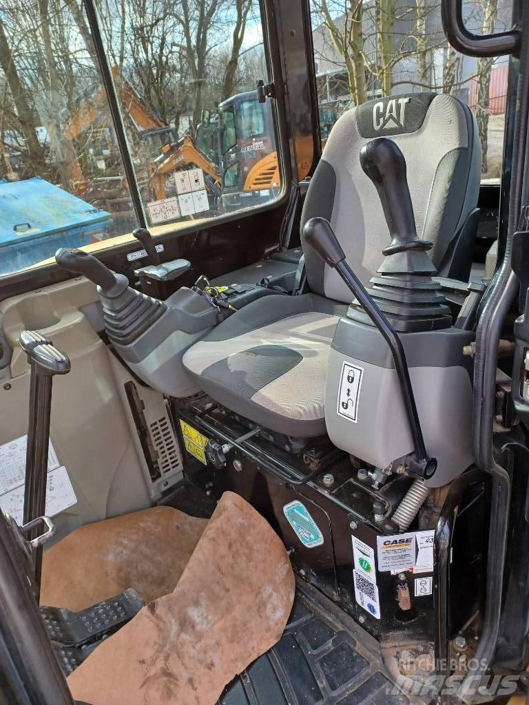 CAT 305 Mini excavatoare < 7t
