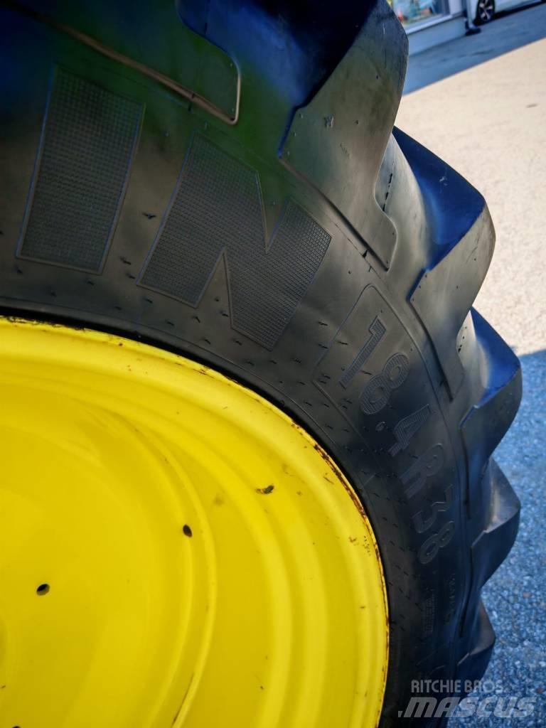 John Deere 6115 R Tractoare