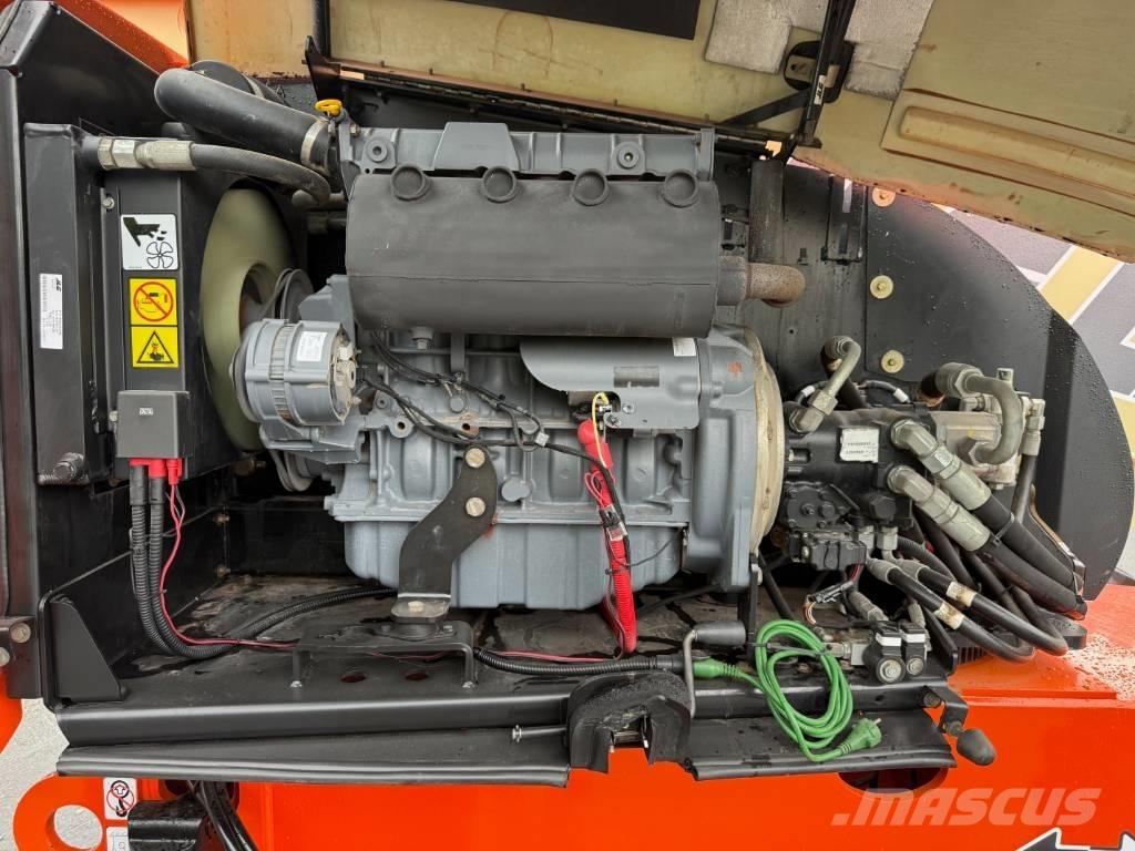 JLG 660 SJ Nacele cu brat articulat