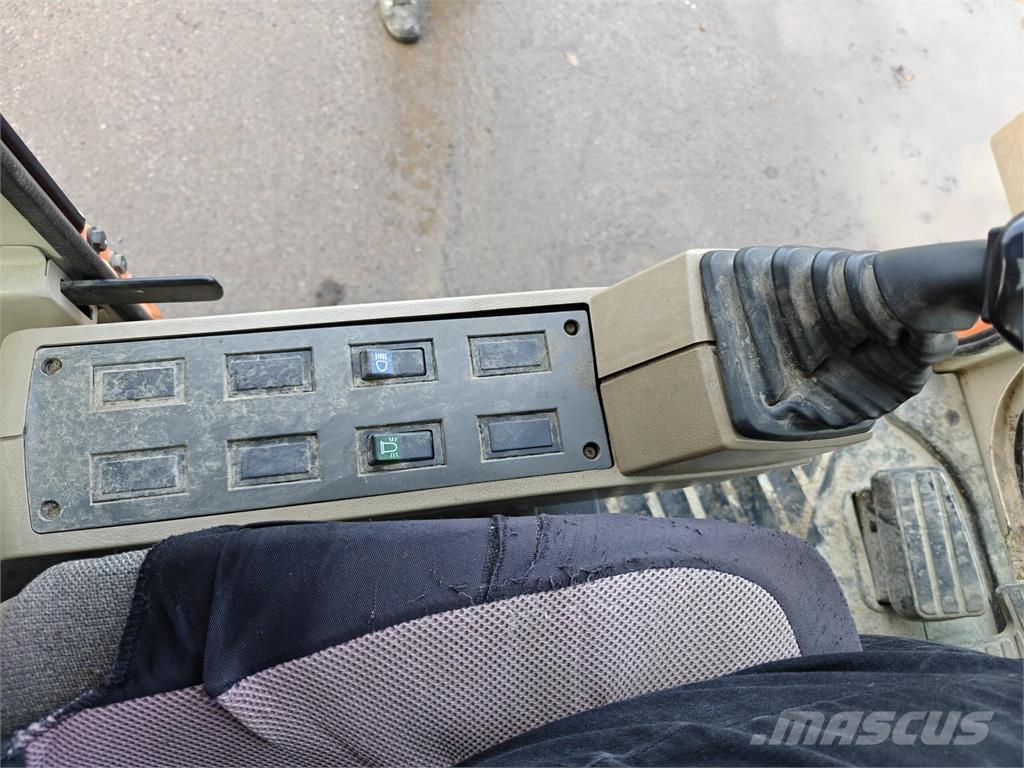 Daewoo 140 LC-V Excavatoare pe șenile
