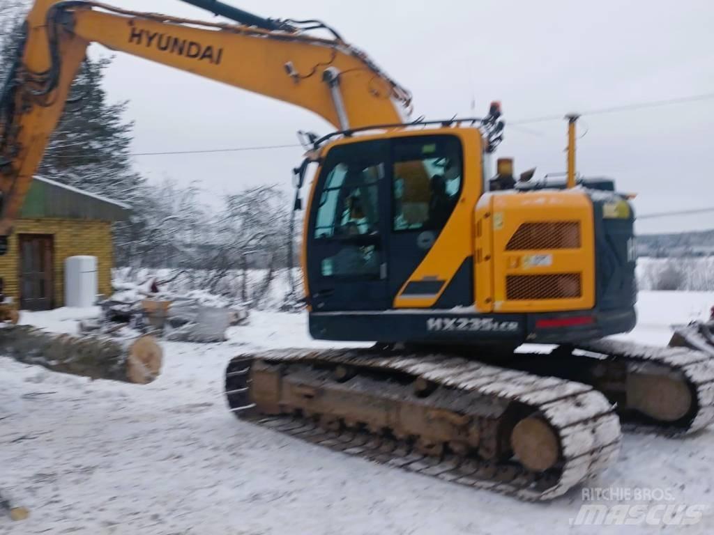 Hyundai HX 235 LCR Excavatoare pe șenile

