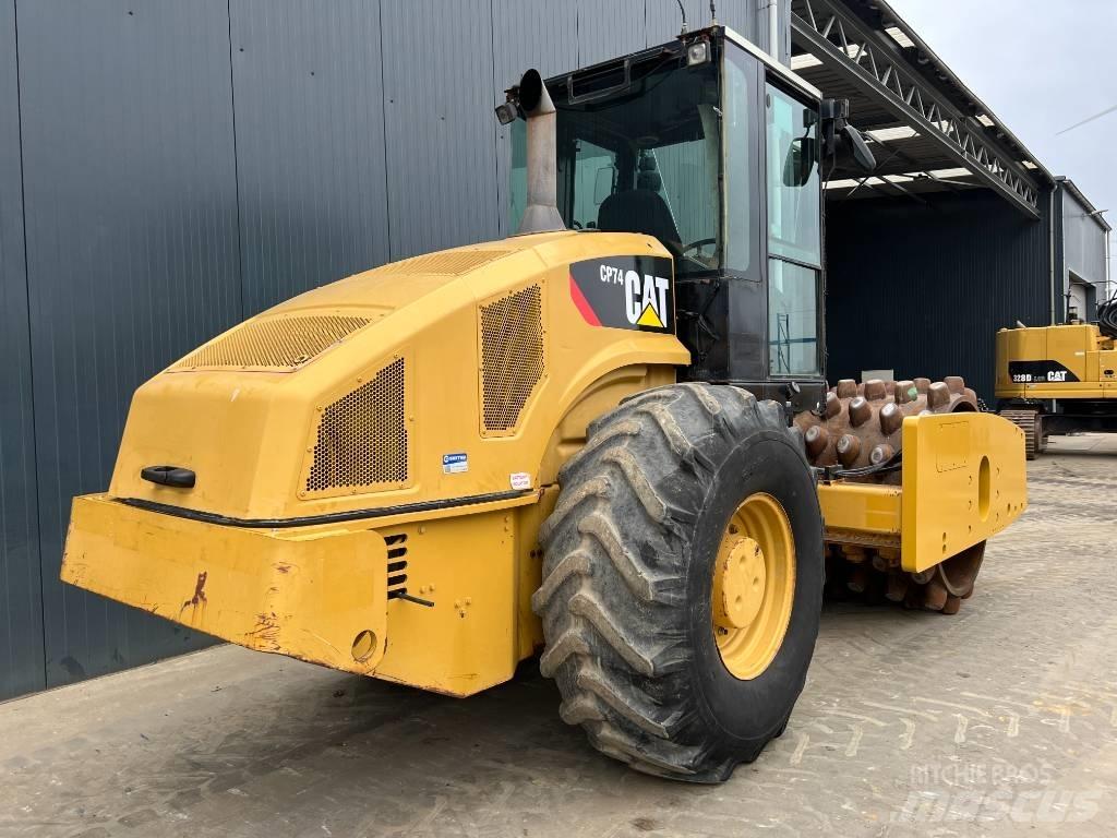 CAT CP74 Compactoare monocilindrice