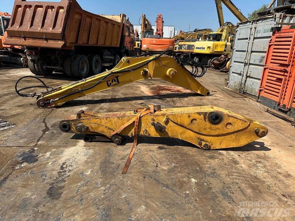CAT 214 B FT boom Excavatoare cu roti
