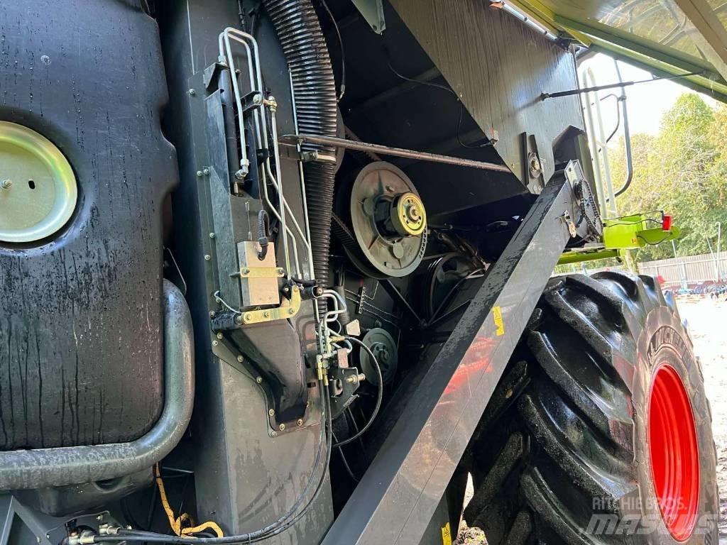 CLAAS 750 Combine de secerat