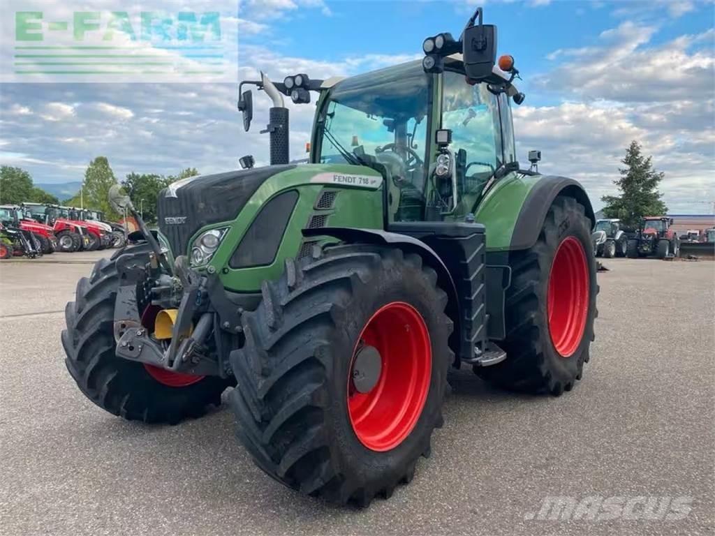 Fendt Vario 718 Tractoare