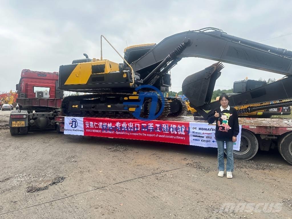 Komatsu PC200-7 Excavatoare pe șenile
