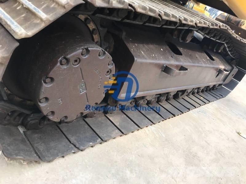 Komatsu PC200-7 Excavatoare pe șenile

