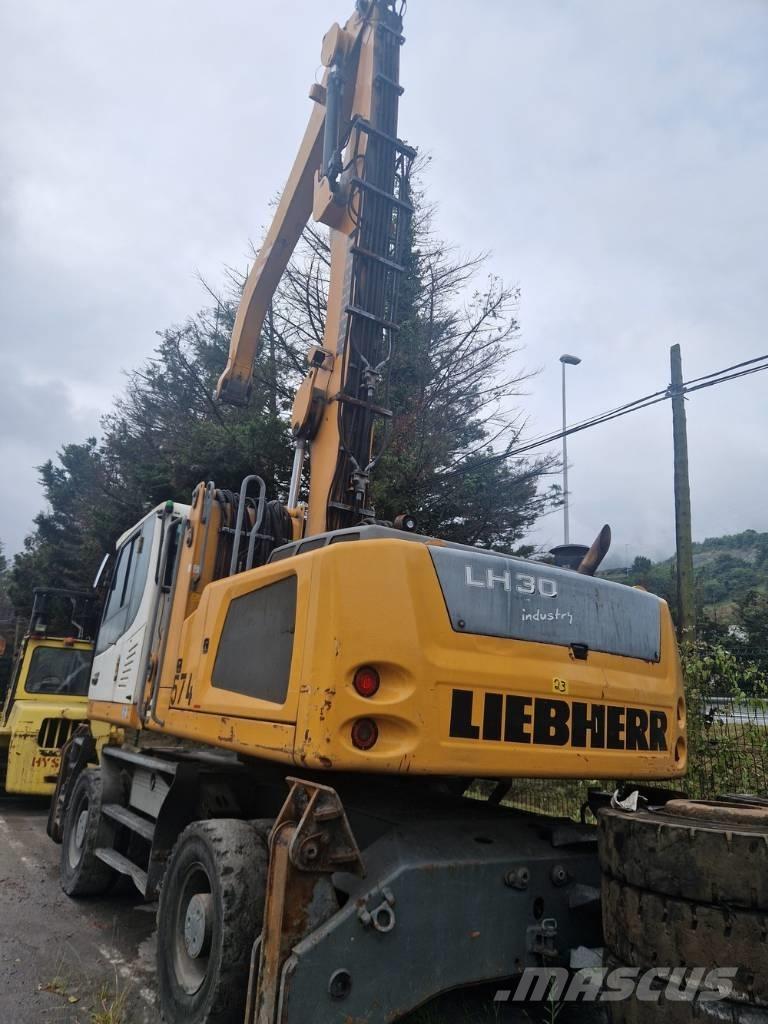 Liebherr LH 30 M Paleta de manipulare