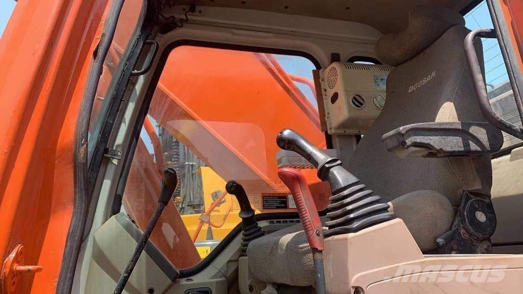 Doosan DH 300 LC-7 Excavatoare pe șenile
