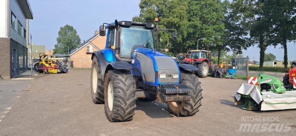 Valtra T160 Tractoare