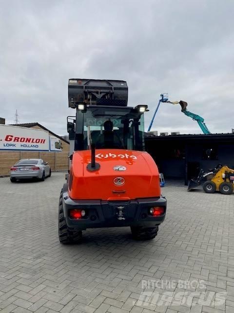 Kubota R 090 Incarcator pe pneuri