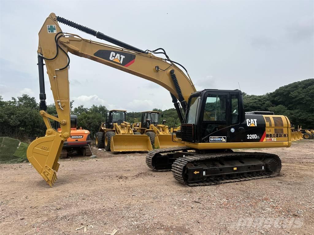 CAT 320 D Excavatoare pe șenile
