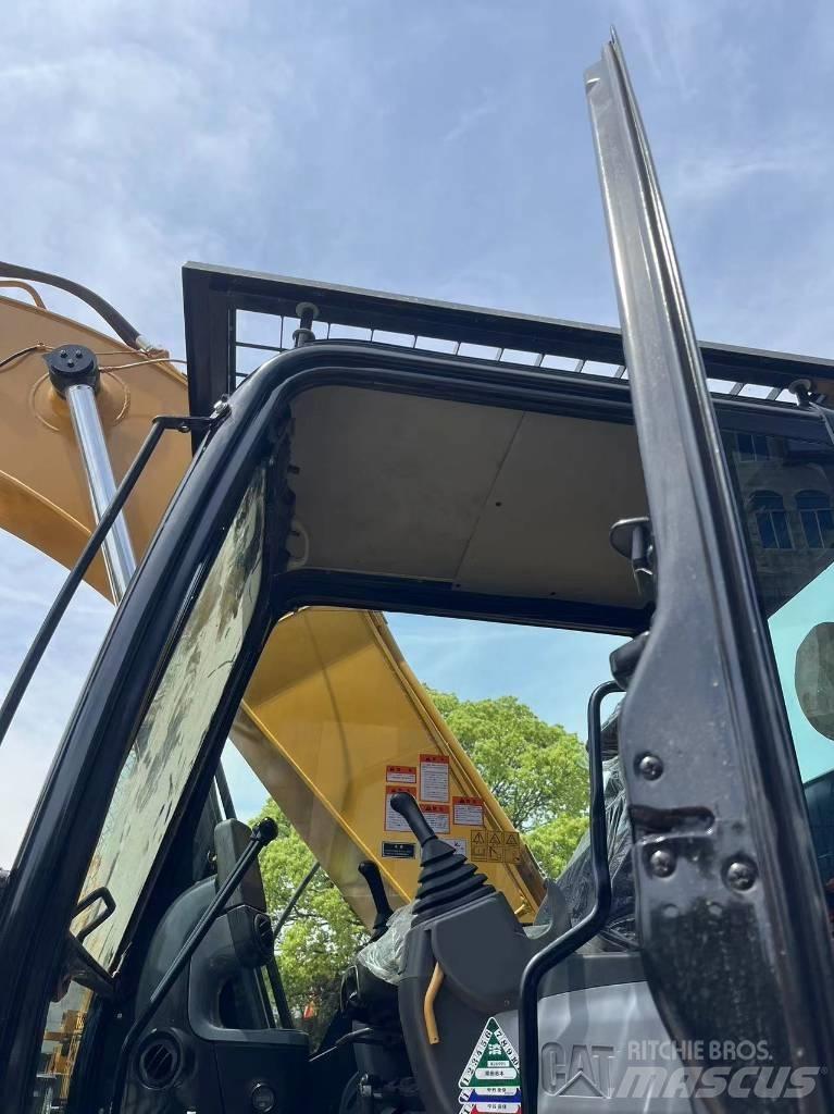 CAT 325 D Excavatoare pe șenile
