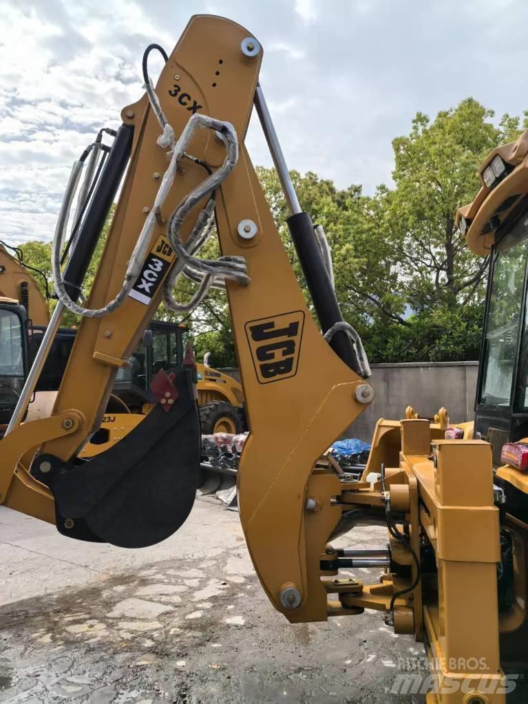 JCB 3 CX Buldoexcavatoare